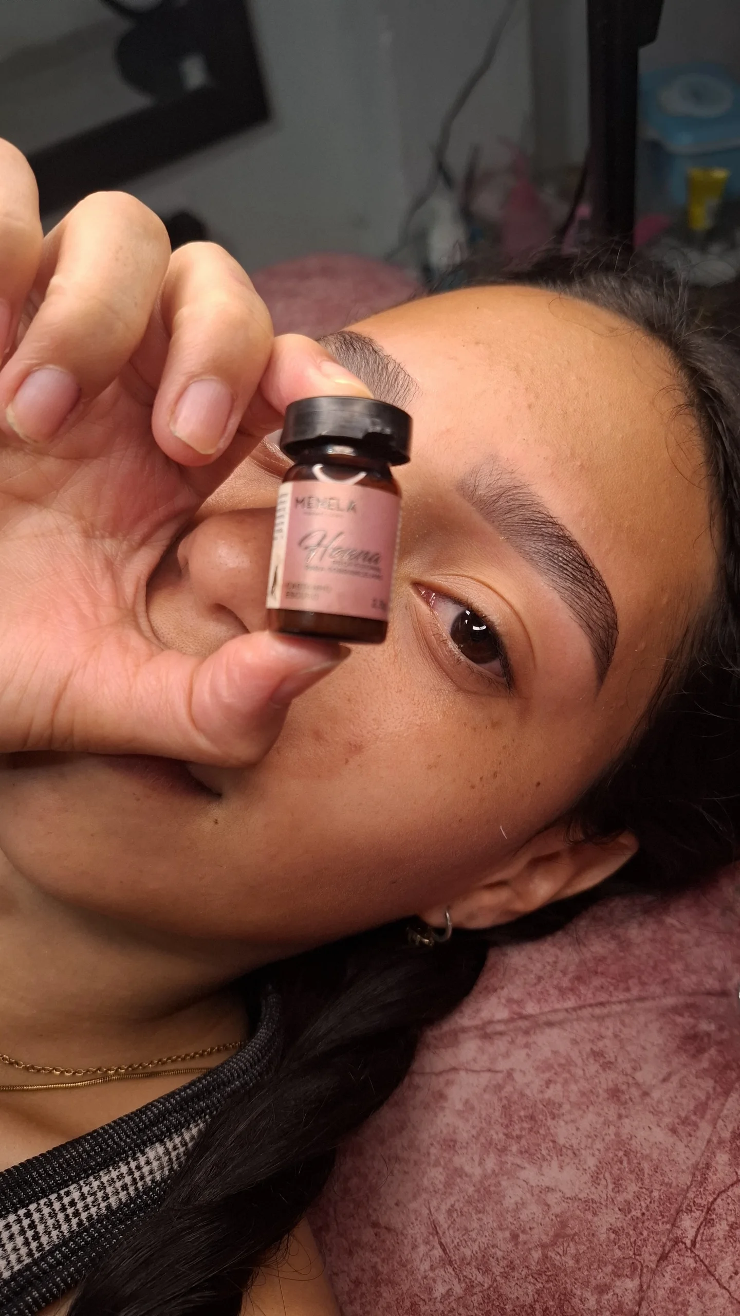 CEJAS EN HENNA